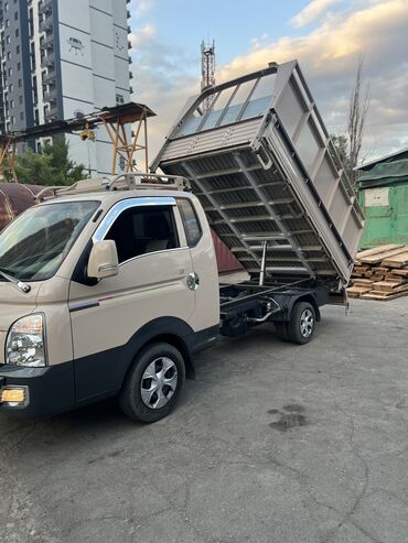 Hyundai: Hyundai Porter: 2018 г., 2.5 л, Механика, Дизель, Лимузин