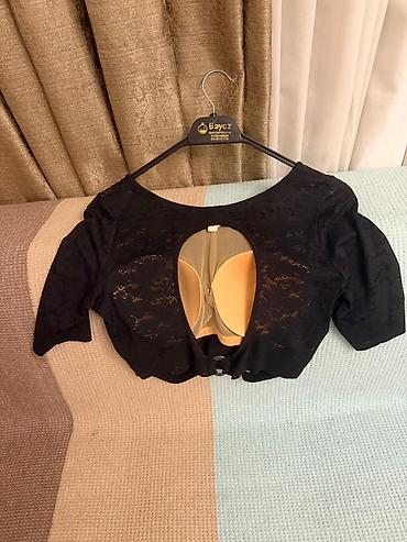 Köynək və bluzalar: Qara krujeva qısa bluz - Rəng: qara - Material: elastik krujeva/parça — 2