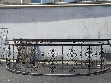 Barmaqlıqlar: Pəncərələr üçün qızılı rəngdə, dəmir barmaqlıqlar. Dekorativ — 12