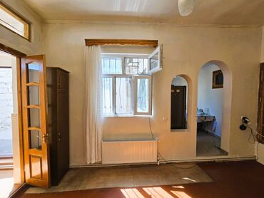 xacmazda satılan evlər: Bakı, Keşlə qəs., 100 kv. m, 4 otaqlı, Hovuzsuz, Kombi, Qaz, İşıq