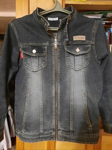 джинсовое платье с поясом: Продаю джинсовую куртку бу для мальчика в очень хорошем состоянии