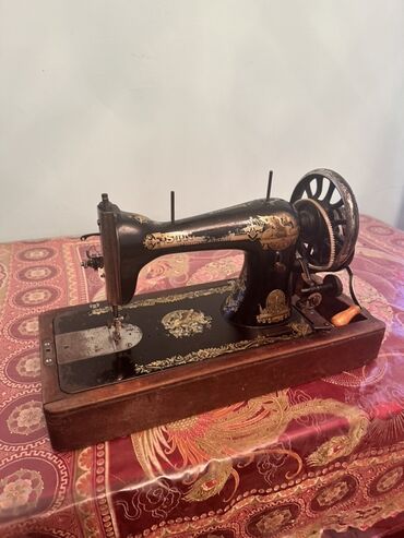 Kondisionerlər: Kolleksiyaçılar və retro tikiş həvəskarları üçün gözəl mexaniki tikiş