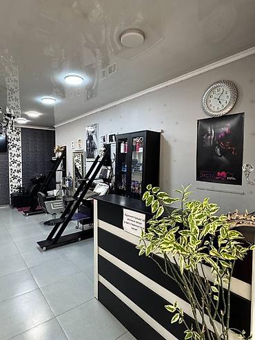 Продажа салонов красоты и кабинетов: Маникюрный салон 90 м², 4 комнаты, С ремонтом, С оборудованием, Частный дом, 1 линия — 10