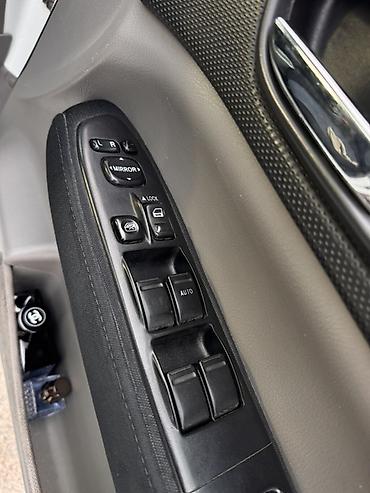 Subaru: Subaru Forester: 2005 г., Кроссовер — 18