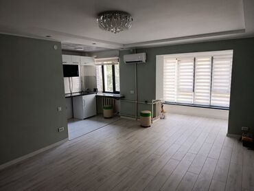 продается 3 комнатная квартира политех: 2 бөлмө, 53 кв. м, Хрущевка, 2 кабат, Евроремонт