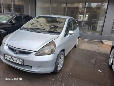 авто машина сатылат: Honda Fit: 2002 г., 1.3 л, Вариатор, Бензин, Хетчбек