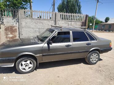 продаю ланос: Audi 80: 1985 г., 1.8 л, Механика, Бензин, Седан
