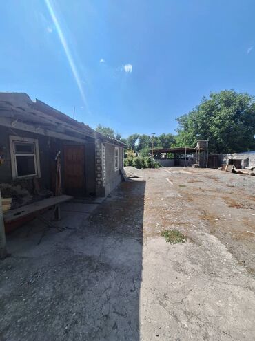 дом в селе петровка: 🌿 Продаю участок 16,7 соток в центре Сокулука 🌿 📌 Отличное место для