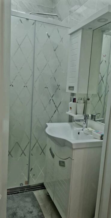 Mənzil kirayələyirəm: 3 otaqlı, 120 kv. m — 17