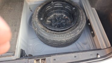 Mercedes-Benz: Mercedes-Benz E 240: 2.4 l | 1998 il Sedan — 10