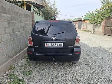 Унаа сатуу: Toyota Corolla Verso: 2005 г., 1.8 л, Кол менен иштөөчү, Газ, Вэн/Минивэн — 3