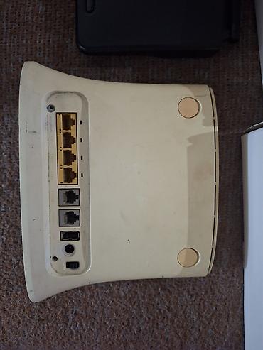 Modemi, ruteri i mrežni uređaji: Huawei 4G Router 2 – LTE Cat4, Wi‑Fi 2.4 GHz - Model: Huawei 4G — 8