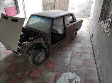 VAZ (LADA): Satılır VAZ 2106 il 1987 sürət qutusu 5 4 təzə disk təkər 4 ildir