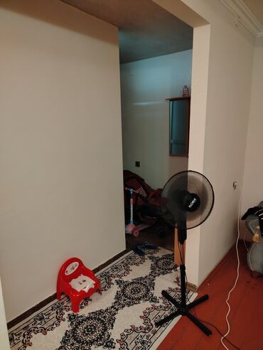 Köhnə tikili: Mənzil Mingəçevirdə Dostluğ parkının yanında yerləşir. Mənzil 2 otağ 1 — 11