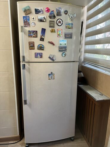 бытовой холодильник: Холодильник Sharp, Б/у, Двухкамерный, No frost, 66 * 160 * 57