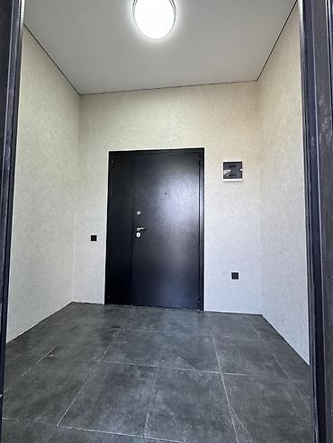 Продажа коттеджей и домов: 🏙️ Продаётся: дом (5+ комнат) — 240 м² (участок 4 сотки) 📍 Локация — 8