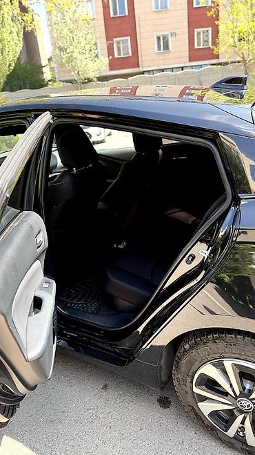 Toyota: Toyota Prius: 2019 г., 1.8 л, Гибрид, Хэтчбэк — 8