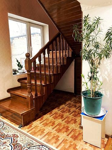 Продажа коттеджей и домов: --- 🏡 Продаётся просторный дом в Бишкеке (ул. Набережная, р-н ГЭС-2) — 18