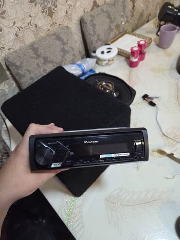 Mikrofonlar: İşlənmiş Maqnitofon Pioneer, Ödənişli çatdırılma