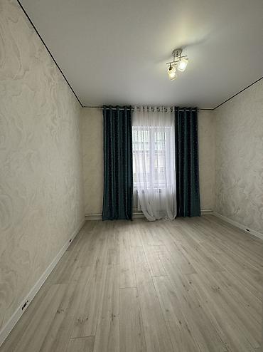 Продажа коттеджей и домов: ✨Продаётся дом в с. Новопавловка (Бишкек)✨ 🏡Характеристики: • Участок — 9