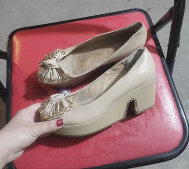 Туфли: По 100 — 2