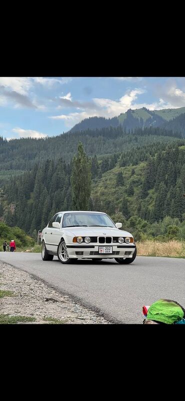 бампер bmw e60: Продаю диски 37стиль оригинал ковка очень лёгкие с резиной жирной!