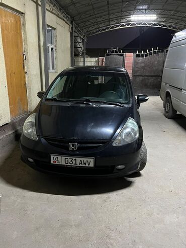 сидения на гольф: Honda Jazz: 2008 г., 1.3 л, Механика, Бензин