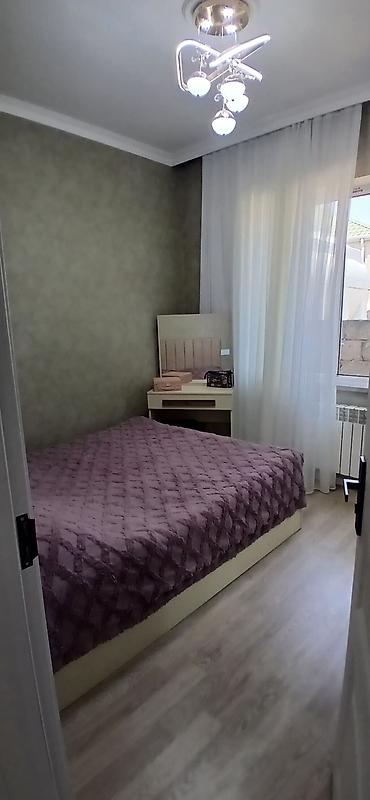 1 otaqli evler kreditle: Masazır qəsəbəsində 6 saylı orta məktəbin yaxınlığında daxili kreditlə — 10