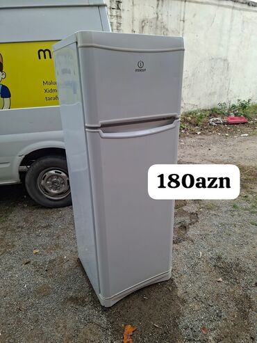 Mikrodalğalı sobalar: 2 qapılı Indesit Soyuducu Satılır, rəng - Ağ