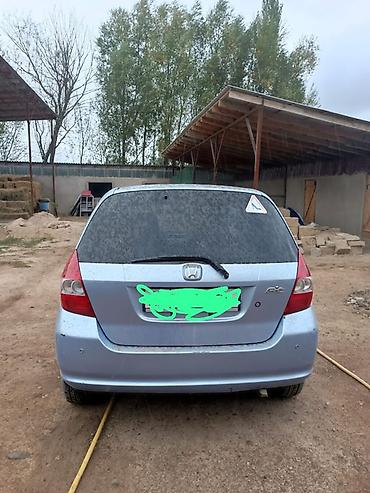 Honda Fit: 2002 г., 1.3 л, Автомат, Бензин, Хэтчбэк at lalafo.kg Honda Fit: 2002 г., 1.3 л, Автомат, Бензин, Хэтчбэк