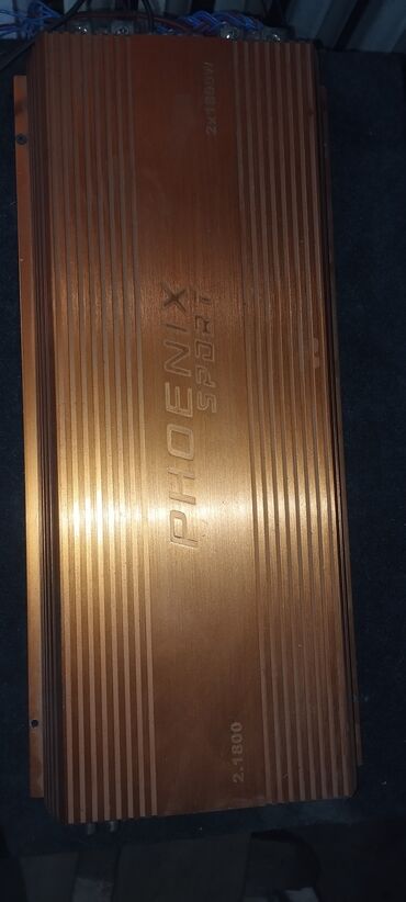 автомобильный усилитель: Усилитель 1800 Вт, Каналов: 2