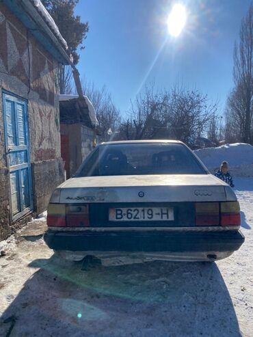 растрочка машина: Audi 80: 1.8 л, Механика, Бензин