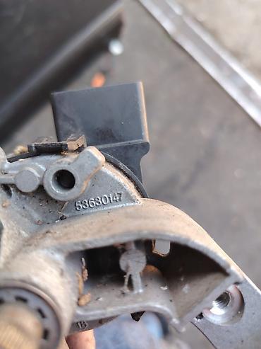 Ehtiyat hissələri: Renault 53630147 Ön Şüşəsilən Mühərriki – Orijinal Renault Renault — 3