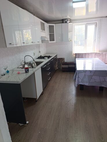 дома в пишпеке: Дом, 64 м², 4 комнаты, Собственник, Евроремонт