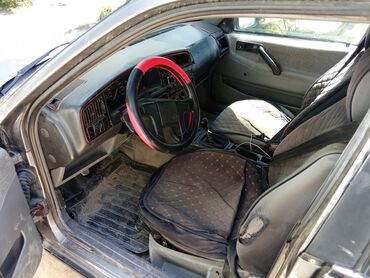 Продажа авто: Volkswagen Passat: 1989 г., 1.8 л, Механика, Бензин, Универсал
