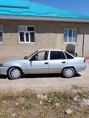 боз белер: Daewoo Nexia: 2011 г., 1.6 л, Кол менен иштөөчү, Бензин, Седан — 2
