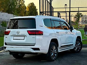 кожаная: Toyota Land Cruiser: 2022 г., 3.5 л, Автомат, Бензин, Внедорожник — 6