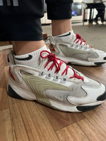 Кроссовки и спортивная обувь: Мужские кроссовки, 37.5, Nike, Б/у, цвет - Белый, Самовывоз