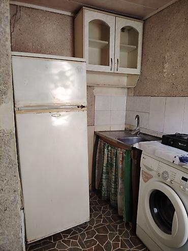 Квартиры: Inşaatçılar metrosuna piyada 5 deqiqelik yolu var. Eve yaxin erazide — 5