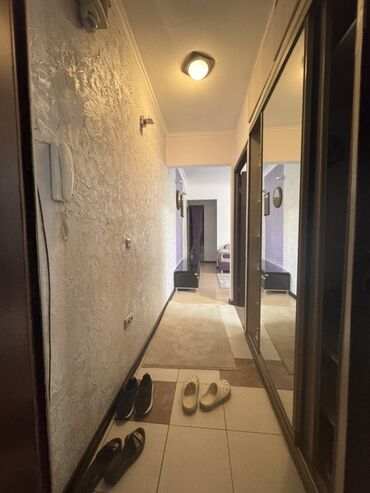 село чалдовар: 3 комнаты, 58 м², 104 серия, 1 этаж, Дизайнерский ремонт