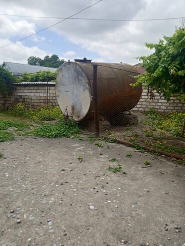 Bağ evi və bağ üçün hərşey: Bak, Paslanmayan polad, 1000 l l, İşlənmiş, Ödənişli çatdırılma
