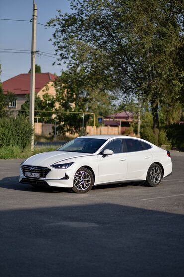 аутлендер оутлендер аиртрек айртрек: Hyundai Sonata: 2019 г., 2 л, Газ, Седан