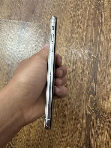 burker часы: IPhone Xs, Б/у, 64 ГБ, Серебристый, Защитное стекло, Чехол, Кабель, 81 % — 3