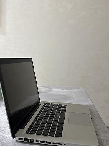 macbook pro satilir: Apple MacBook Pro noutbuk - Korpus: gümüş rəngli alüminium unibody — 1