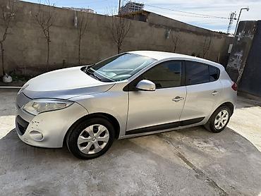 Renault: Renault Megane III, gümüş rəngli hetçbek. Texniki xüsusiyyətlər və — 12