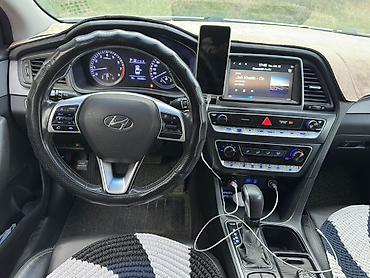 genesis g90: Hyundai Sonata: 2018 г., 2 л, Автомат, Газ, Седан — 5