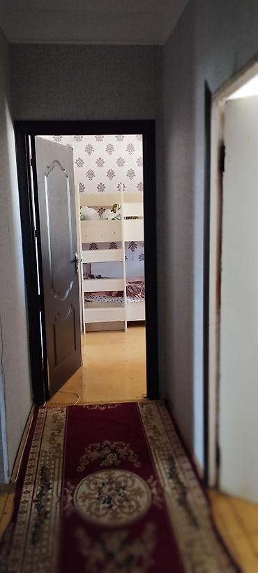 iceri seher: Sumqayıt şəhər 10 mkr- 9 / 6 mərtəbə üç otaqlı mənzil satılır. sadə — 3