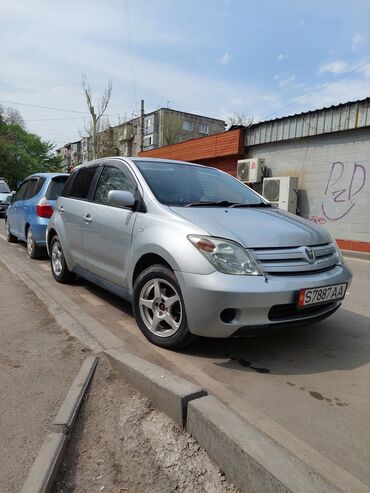 toyota vox: Toyota ist: 2002 г., 1.5 л, Автомат, Бензин, Хэтчбэк