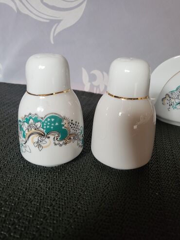 Kuhinjski setovi: Set nov salnik i drzac za salvete Apulum porcelan 70te.god. Nov set — 5