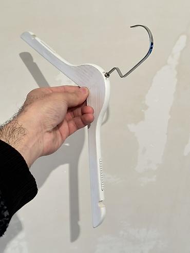 Вешалки: Ağ rəngli taxta paltar asqısı (1200 ədəd) - Material: sıx taxta — 3
